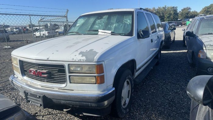 PPI3669 – 1999 GMC SUBURBAN