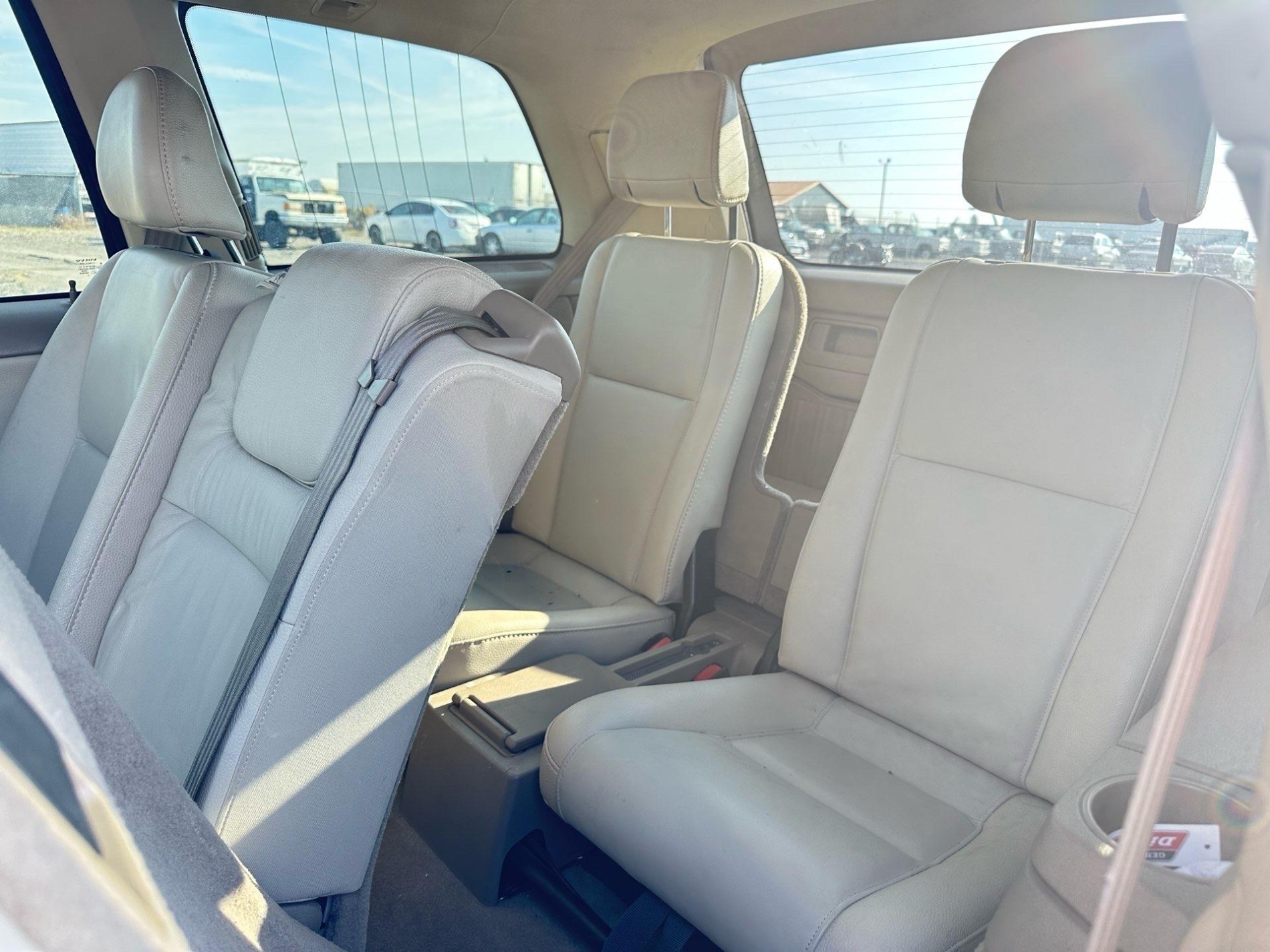 A246725 – 2010 VOLVO XC90 - Image 11